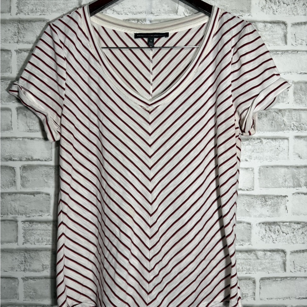 White House Black Market Red and White chevron  Striped V-Neck Tee size Medium